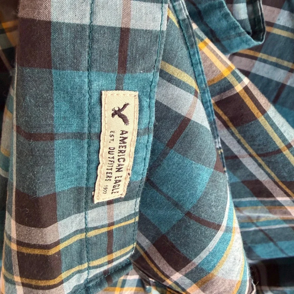 American Eagle Mens Seriously Soft Plaid Button Down Shirt Teal Yellow Classic M